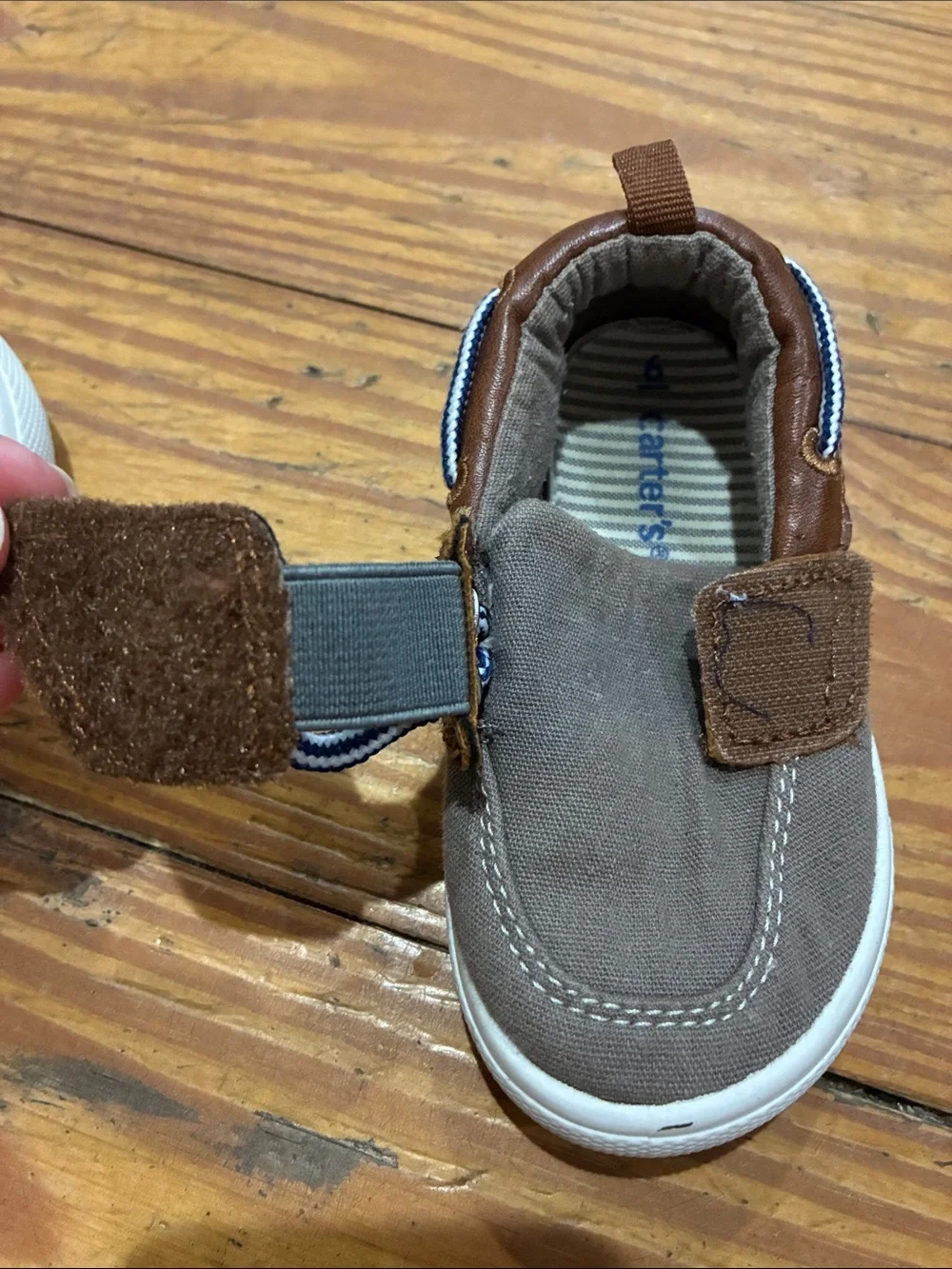 Carters white contrast grip